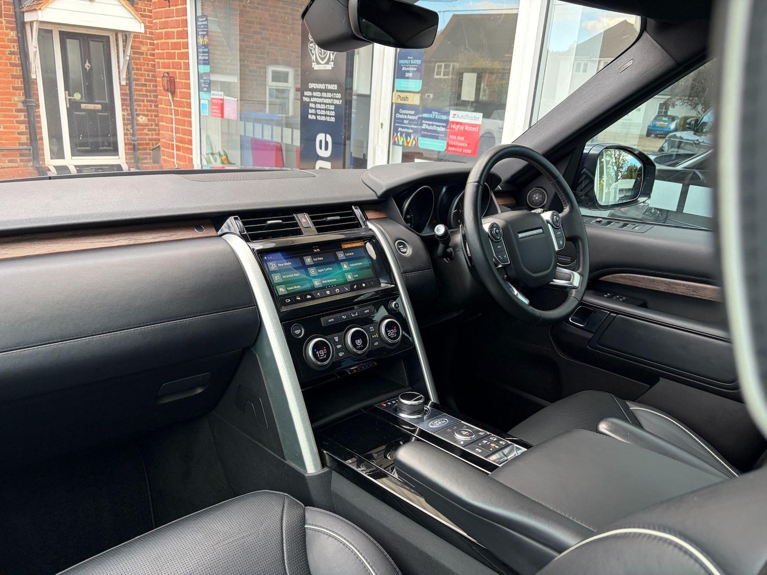 Used Land Rover Discovery 2018 for sale - 76349780: Photo 10