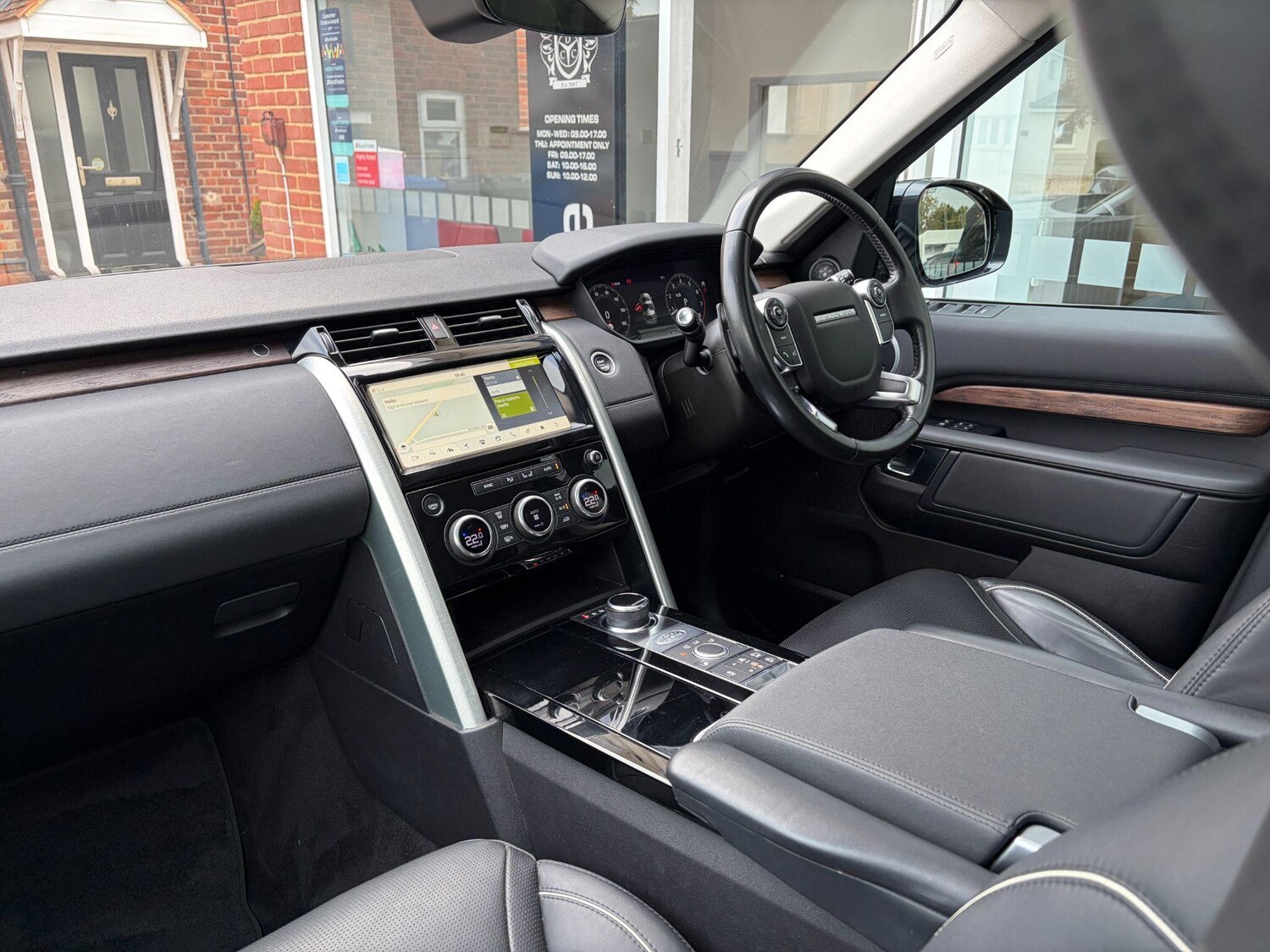 Used Land Rover Discovery 2018 for sale - 76314542: Photo 10
