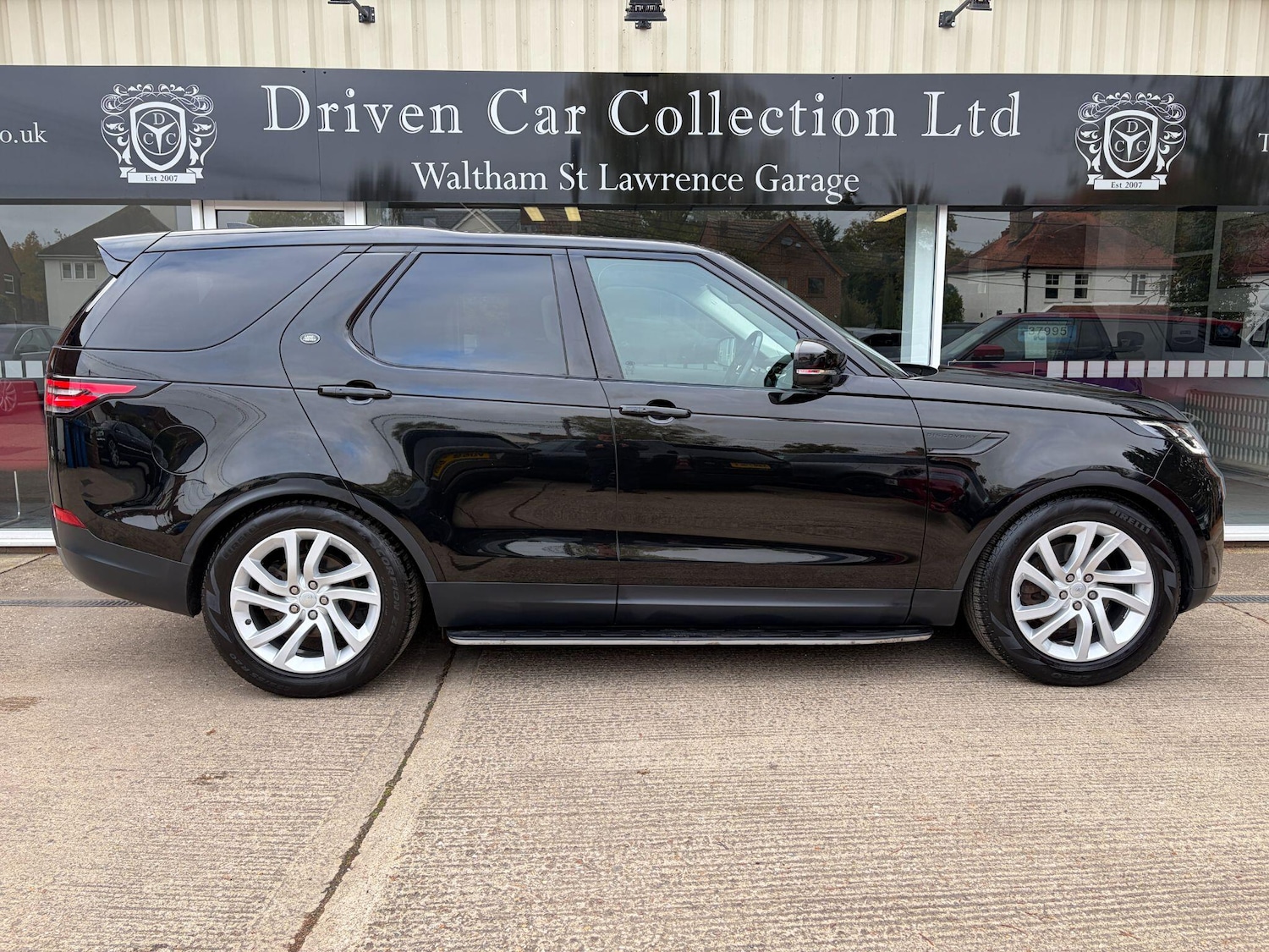 Used Land Rover Discovery 2018 for sale - 76314542: Photo 17