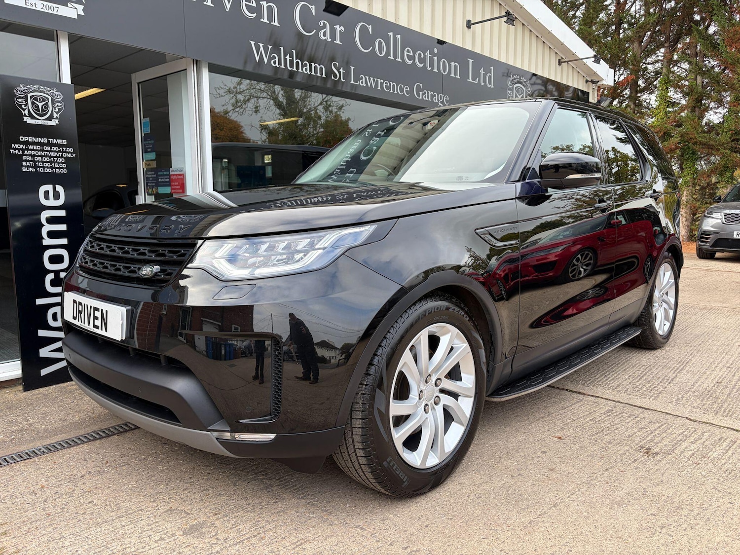 Used Land Rover Discovery 2018 for sale - 76314542: Photo 4