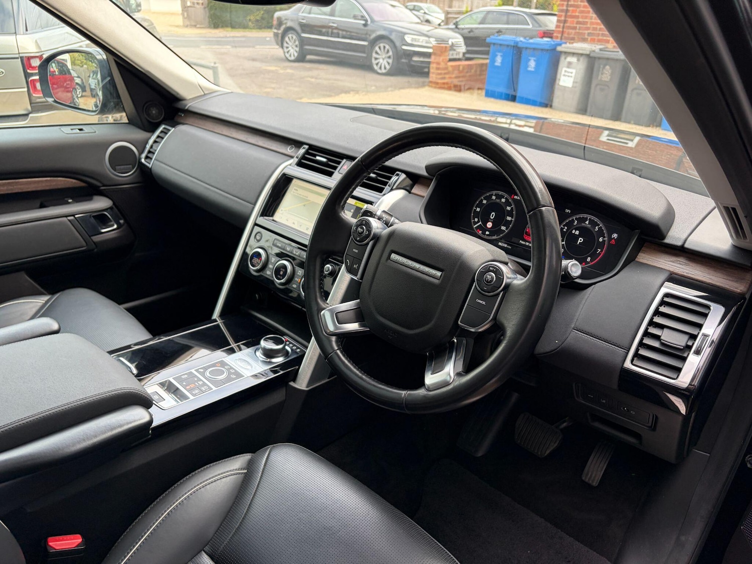 Used Land Rover Discovery 2018 for sale - 76314542: Photo 8
