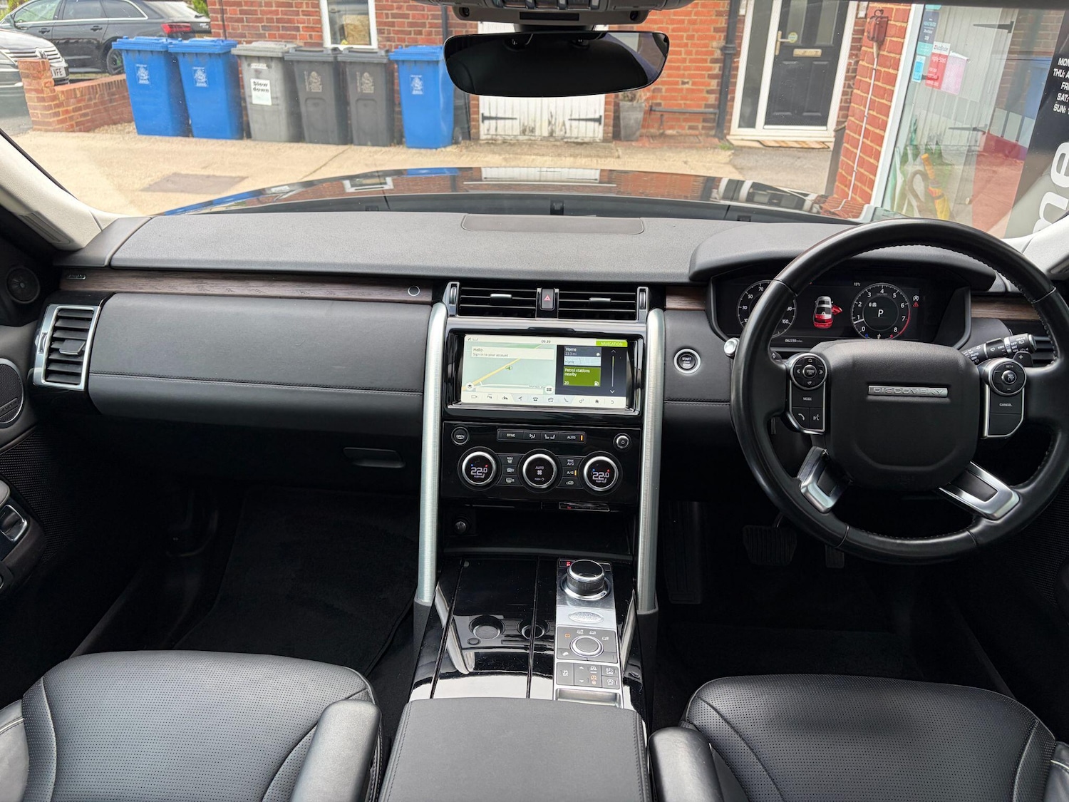 Used Land Rover Discovery 2018 for sale - 76314542: Photo 9