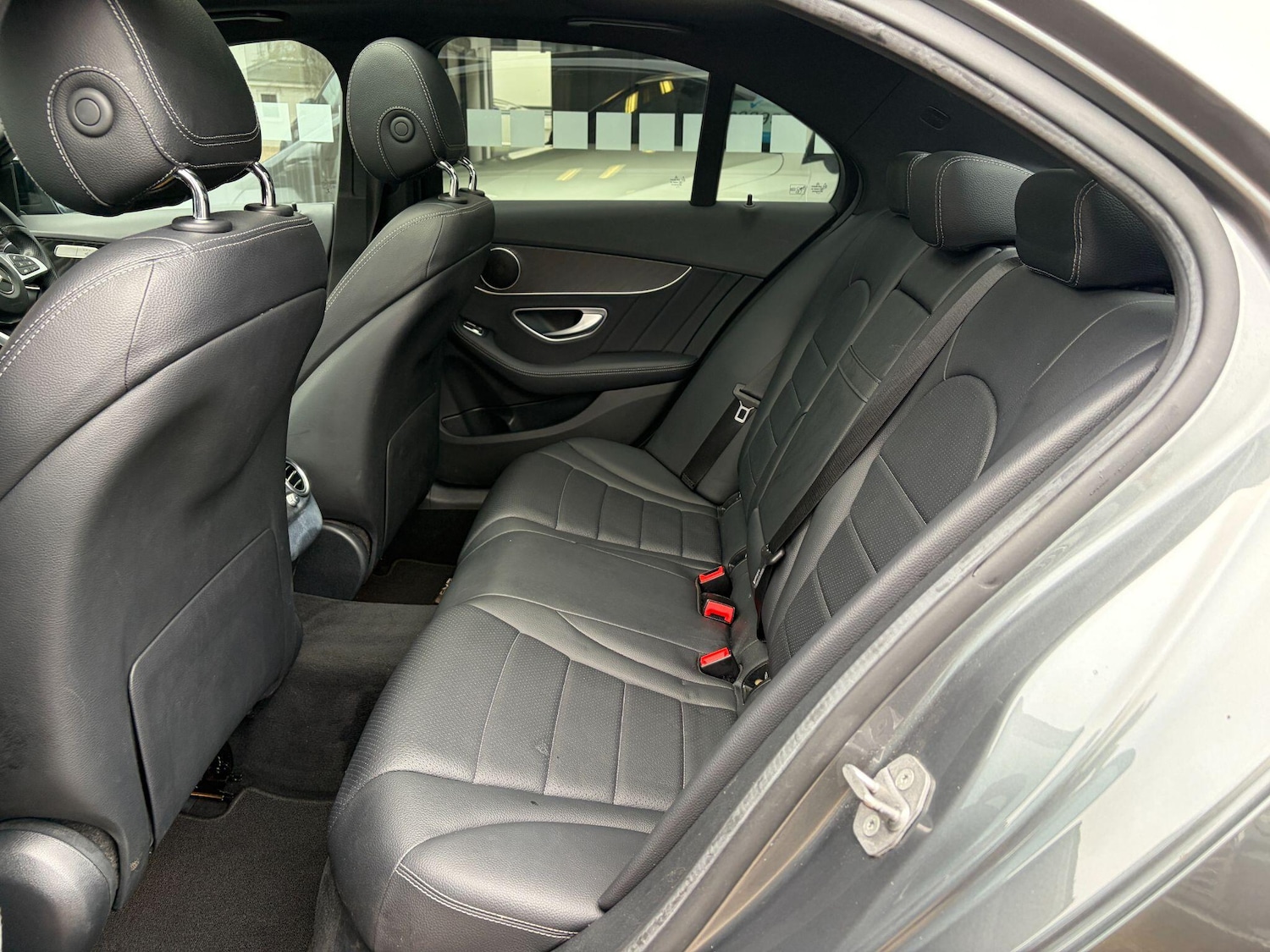 Used Mercedes-Benz C Class 2017 for sale - 76886924: Photo 11