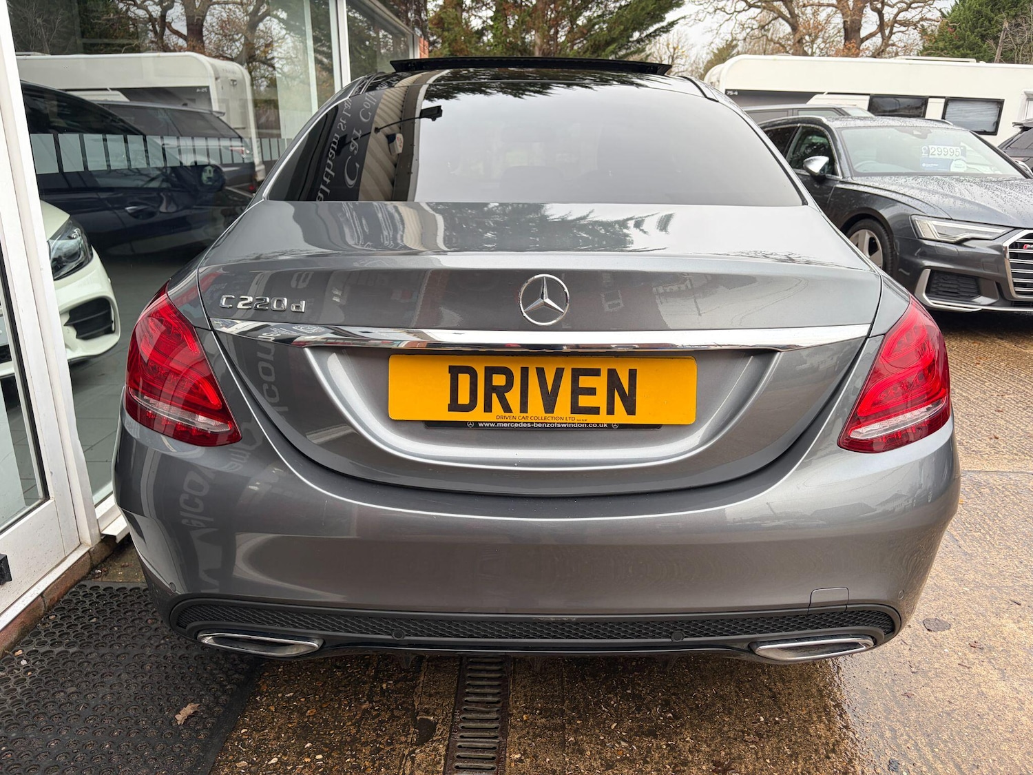 Used Mercedes-Benz C Class 2017 for sale - 76886924: Photo 14