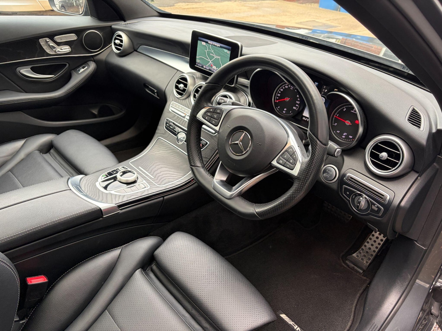 Used Mercedes-Benz C Class 2017 for sale - 76886924: Photo 8