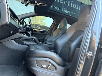 Used Porsche Cayenne 2019 for sale - 78417410: Photo