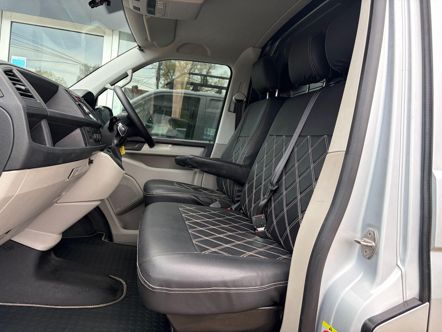 Used Volkswagen Transporter 2019 for sale - 76742891: Photo 3