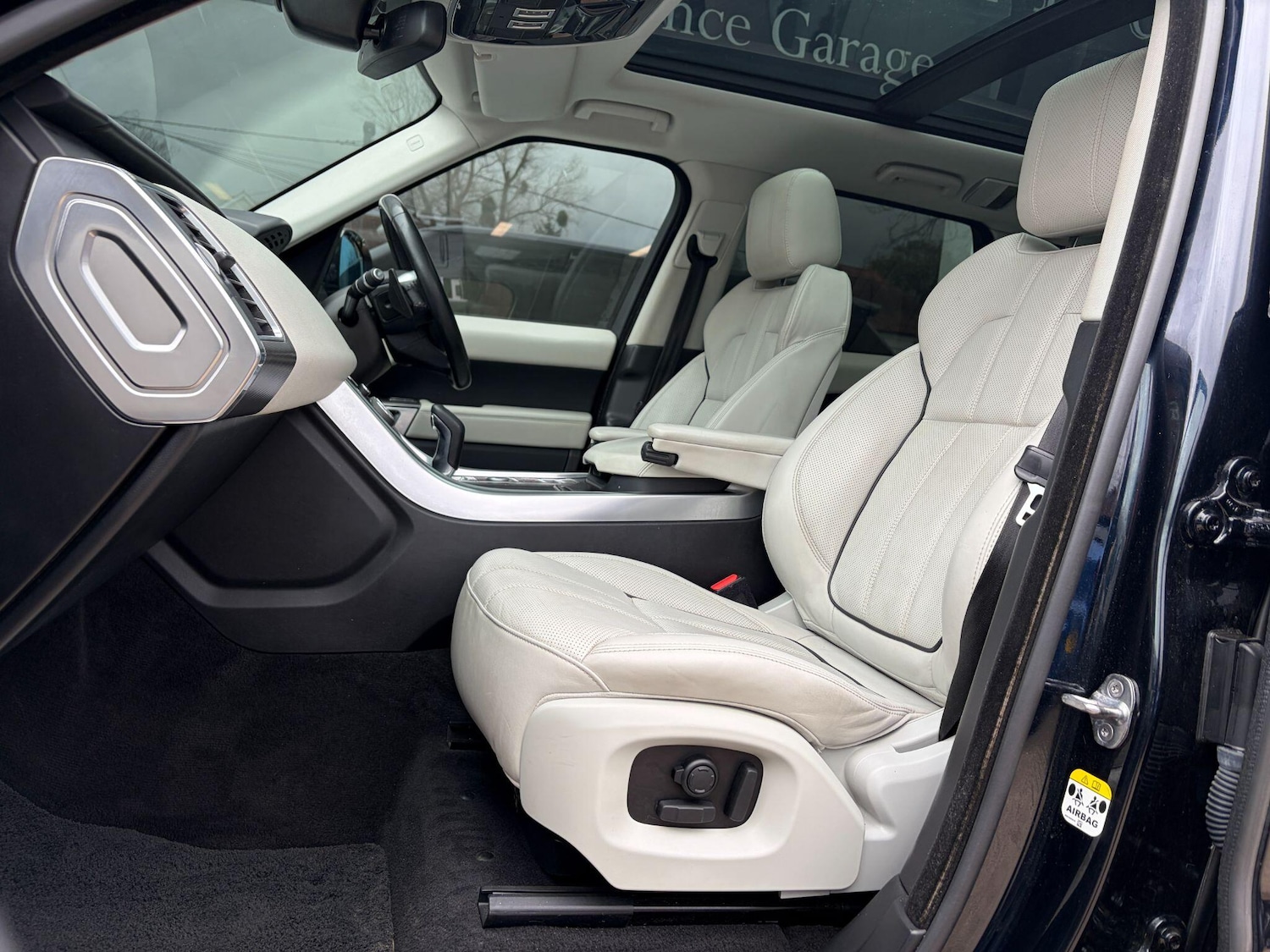 Used Land Rover Range Rover Sport for sale - 78128095: Photo 2