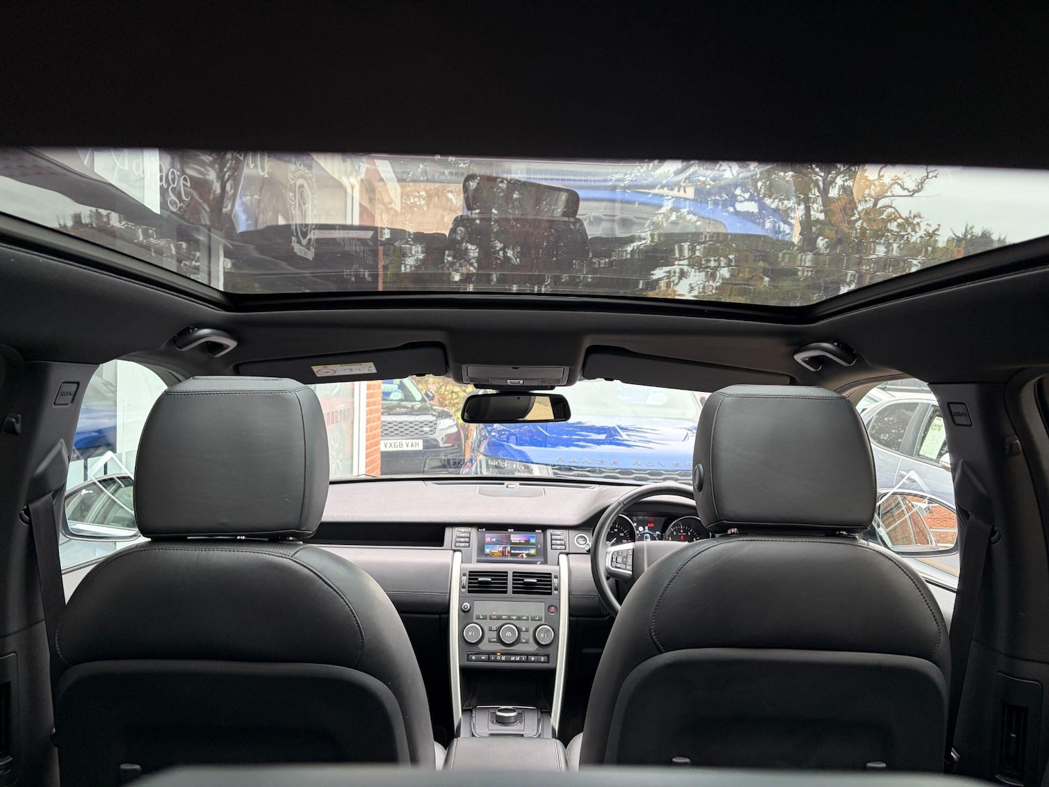 Used Land Rover Discovery Sport 2018 for sale - 76251292: Photo 12