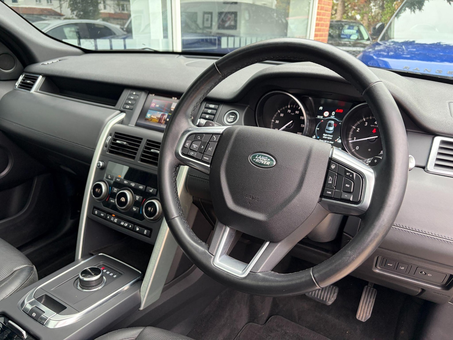 Used Land Rover Discovery Sport 2018 for sale - 76251292: Photo 23