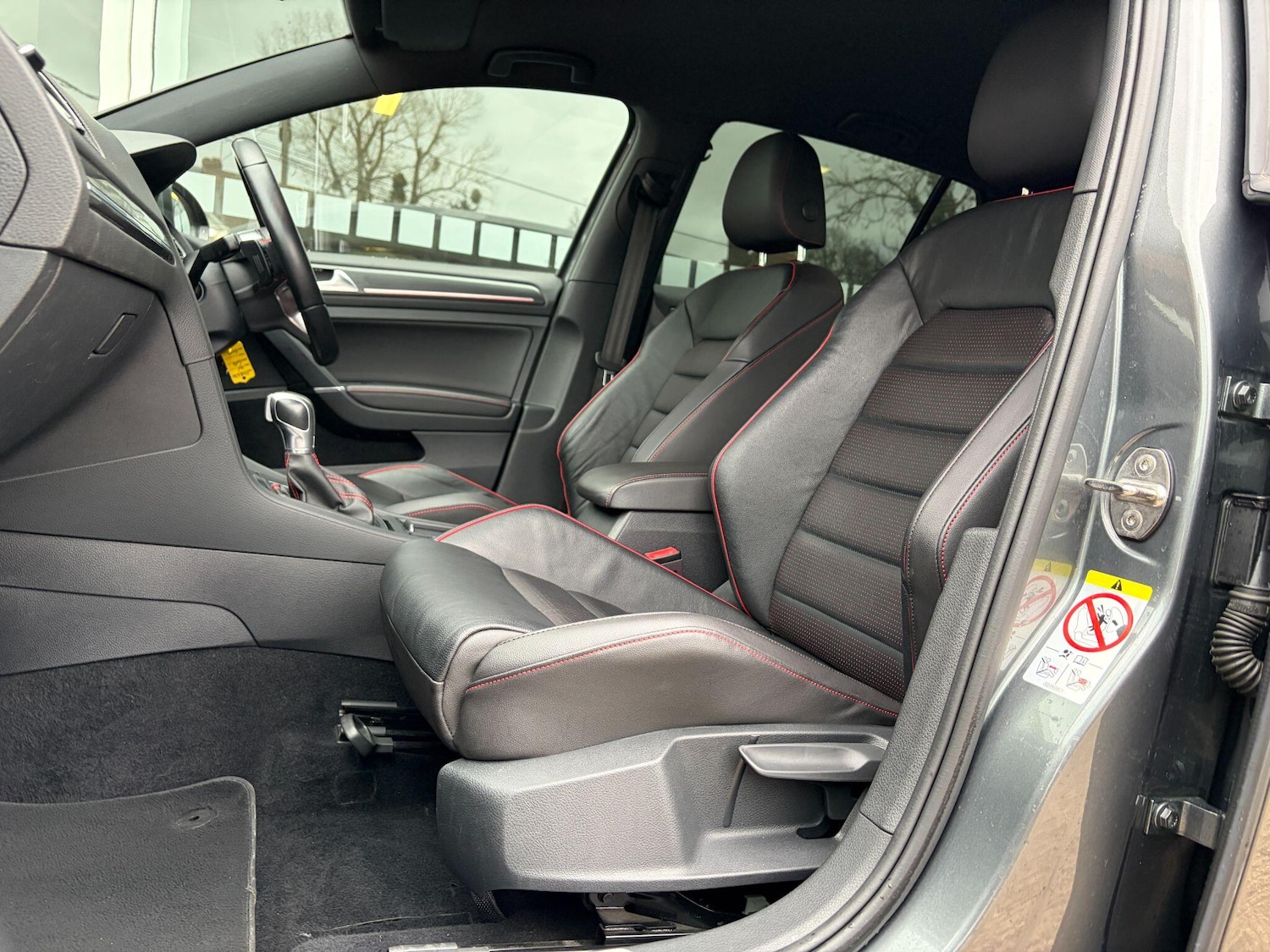 Used Volkswagen Golf for sale - 77659001: Photo 2