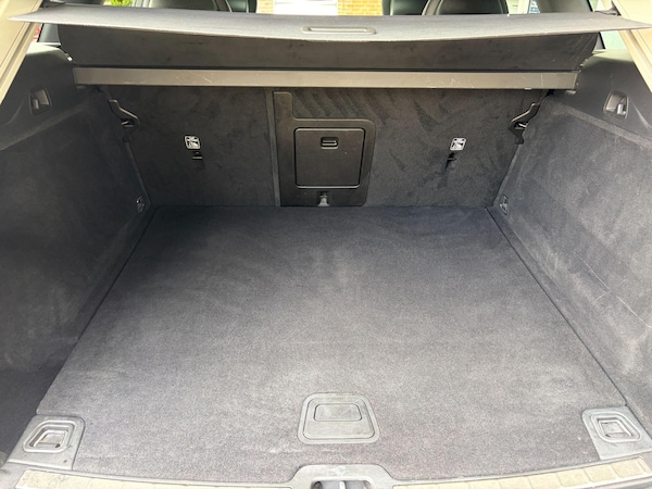Used Volvo XC60 2017 for sale - 76175121: Photo 25