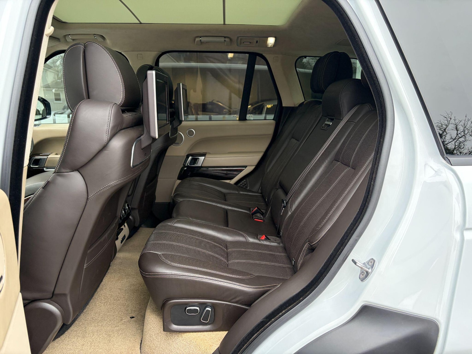 Used Land Rover Range Rover 2015 for sale - 77351570: Photo 11