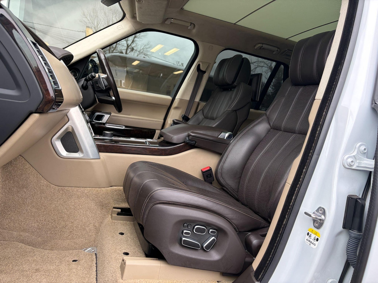 Used Land Rover Range Rover 2015 for sale - 77351570: Photo 2