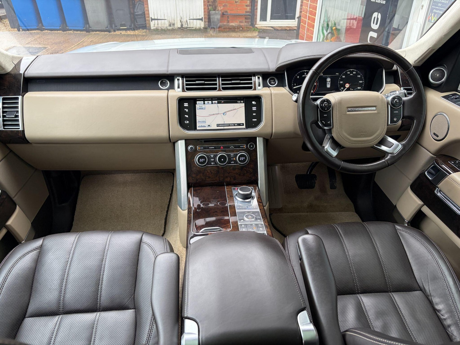 Used Land Rover Range Rover 2015 for sale - 77351570: Photo 9