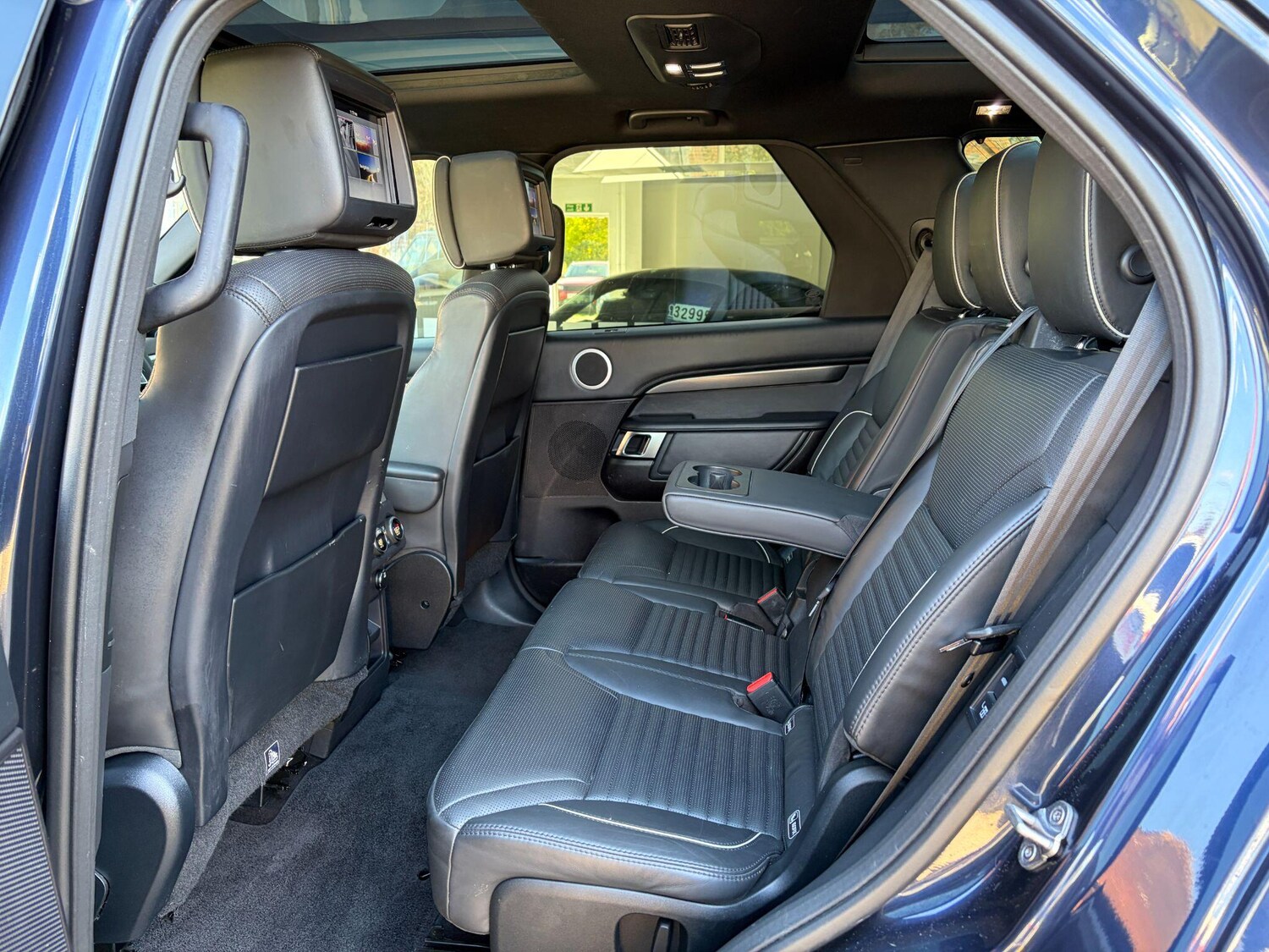 Used Land Rover Discovery 2017 for sale - 76189007: Photo 11