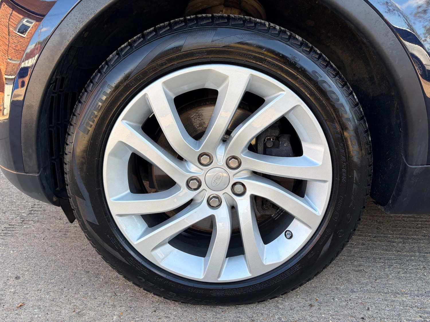 Used Land Rover Discovery 2017 for sale - 76189007: Photo 20