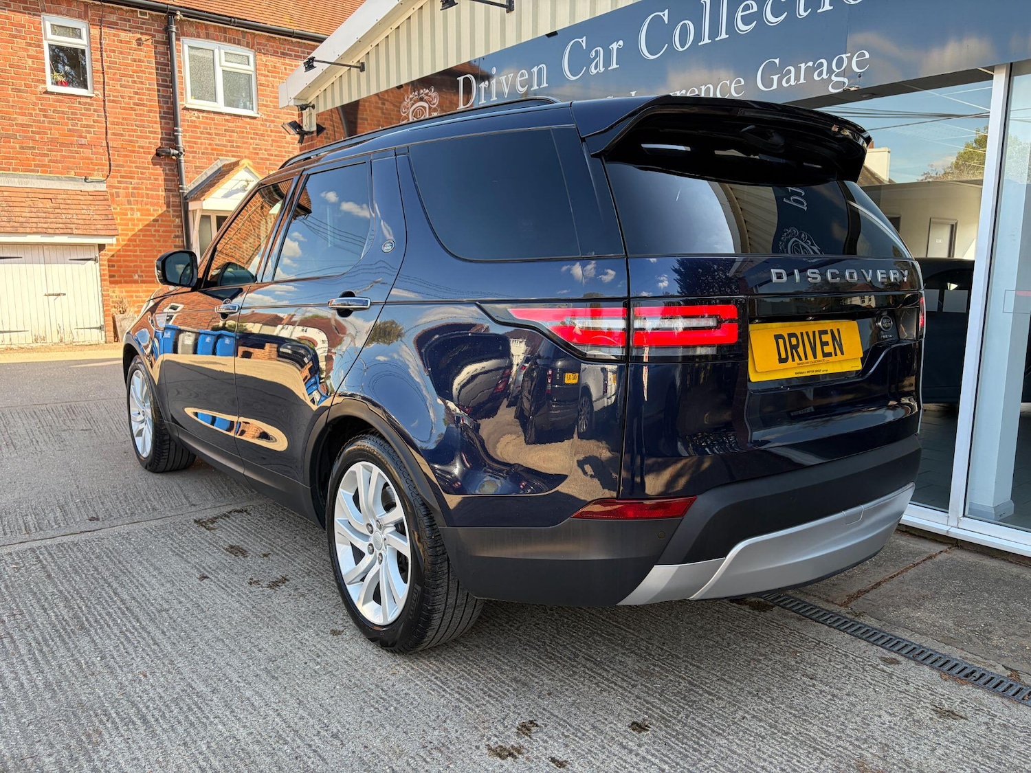 Used Land Rover Discovery 2017 for sale - 76189007: Photo 6