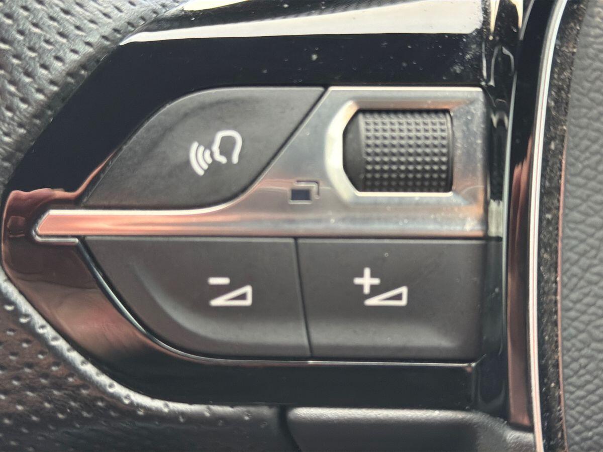 Used Peugeot 3008 2022 for sale - 76716985: Photo 16