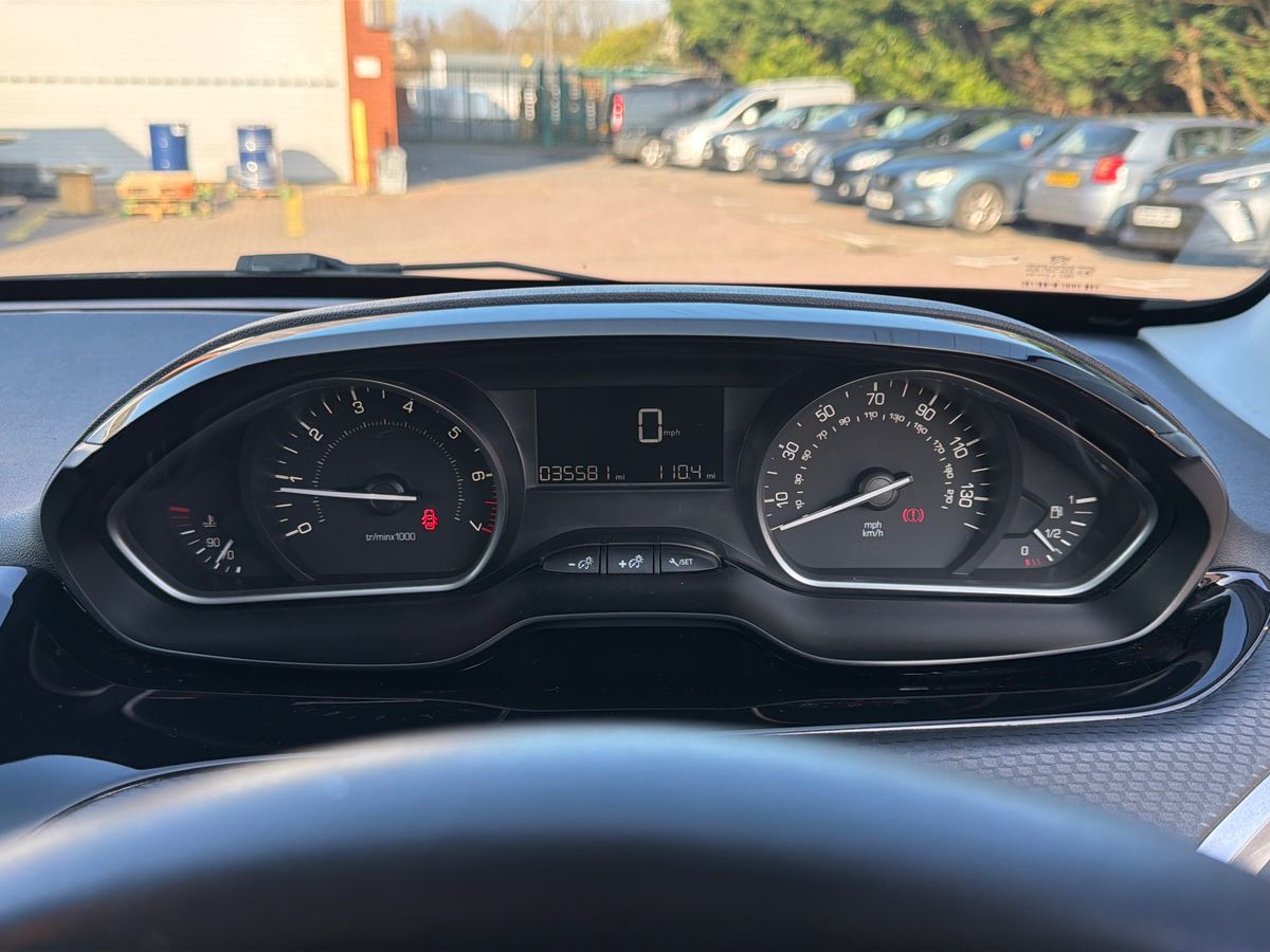 Used Peugeot 208 2018 for sale - 77755544: Photo 14