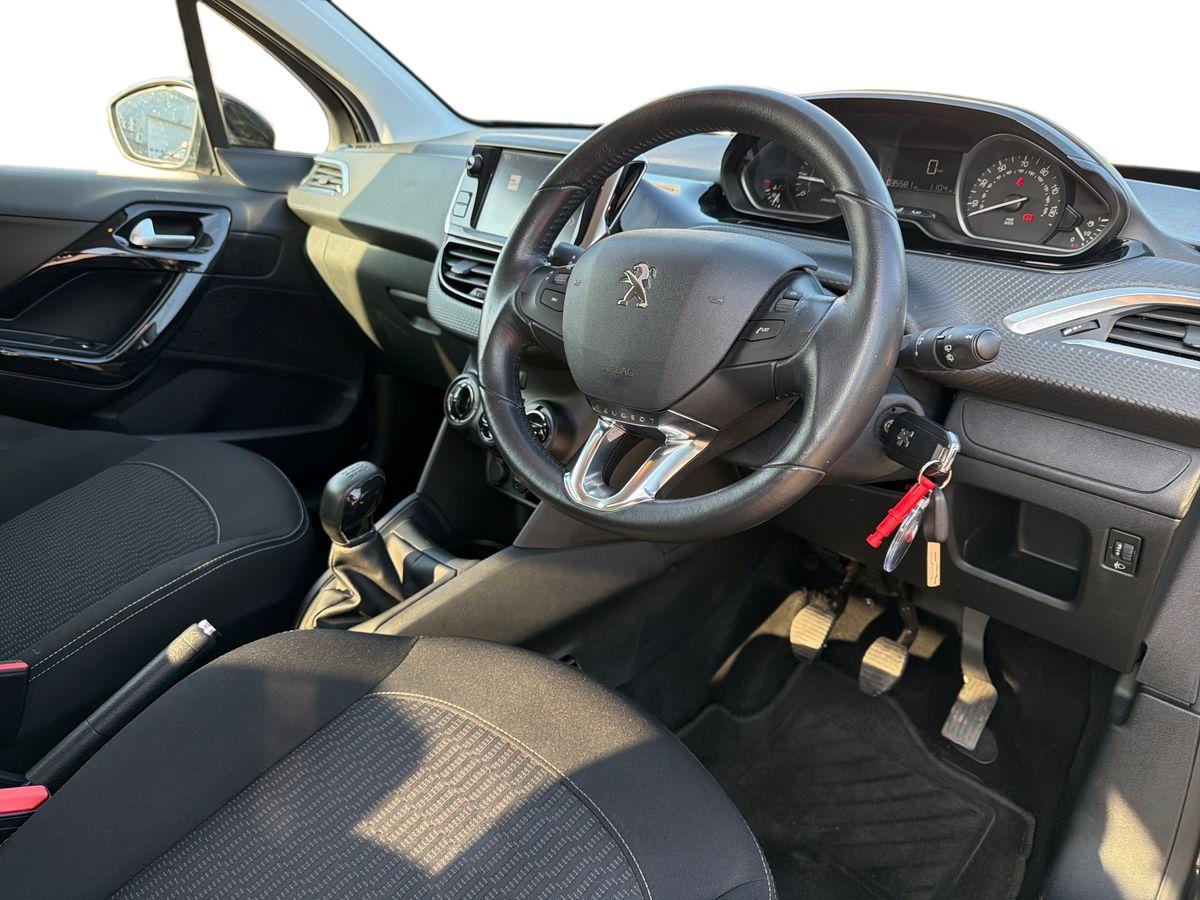 Used Peugeot 208 2018 for sale - 77755544: Photo 15