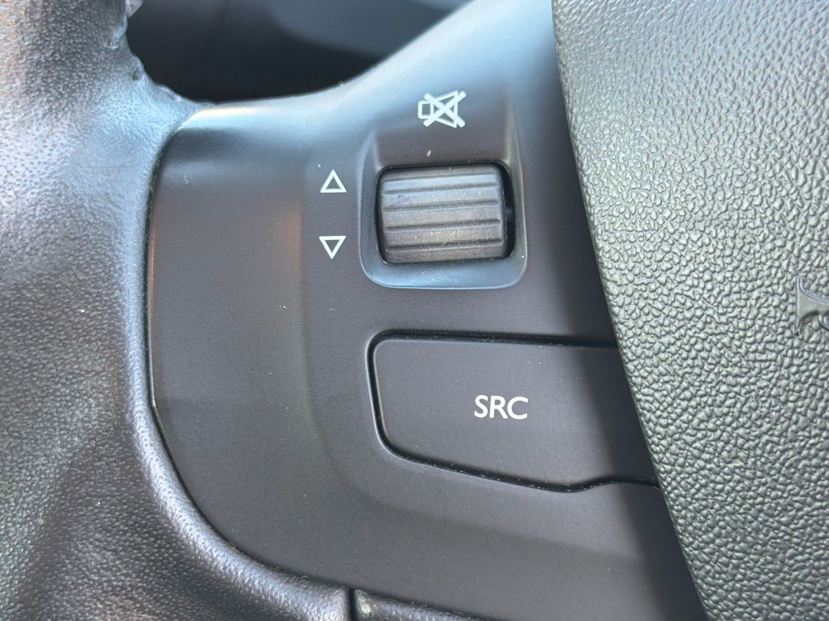 Used Peugeot 208 2018 for sale - 77755544: Photo 16