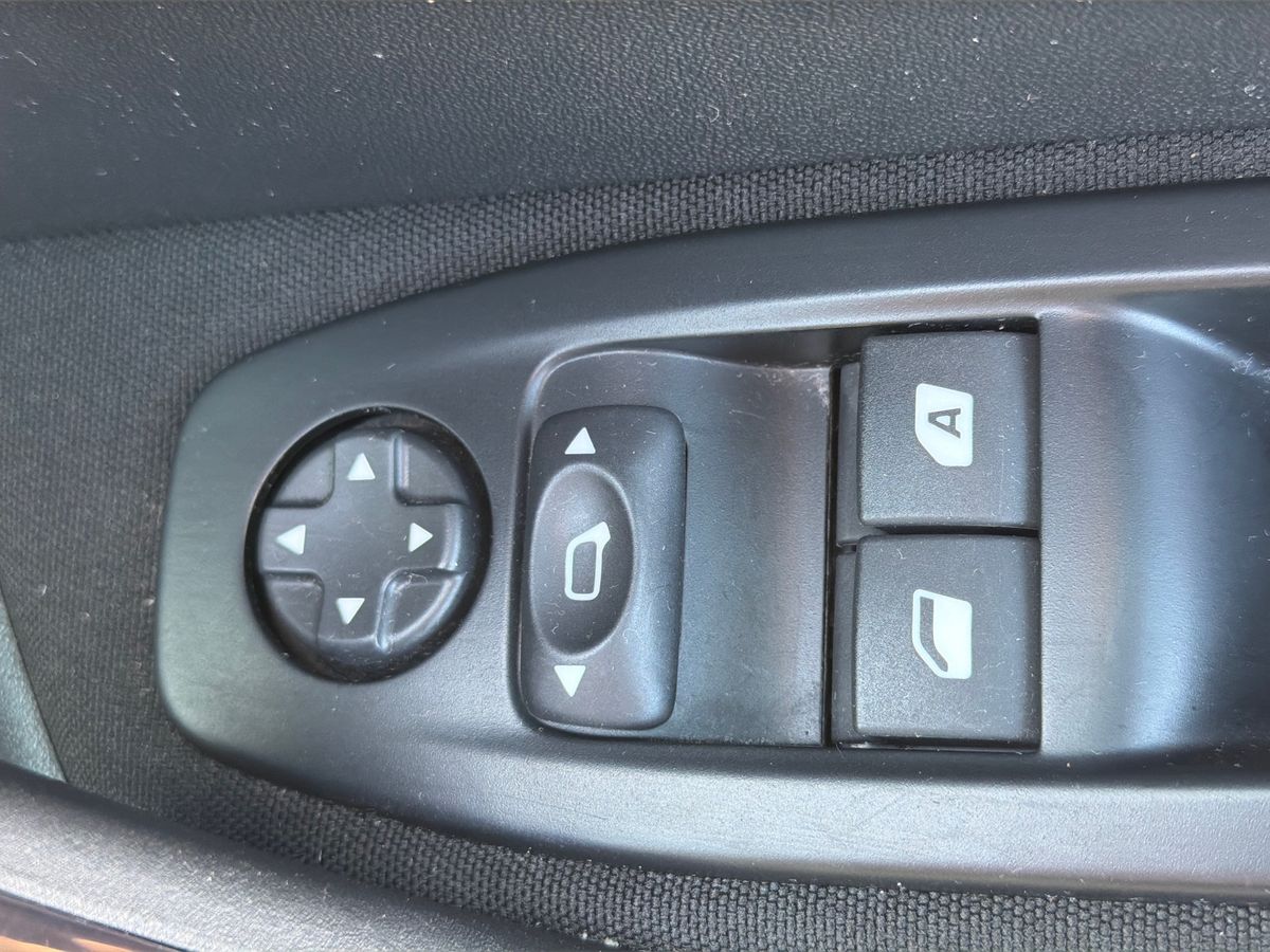 Used Peugeot 208 2018 for sale - 77755544: Photo 20