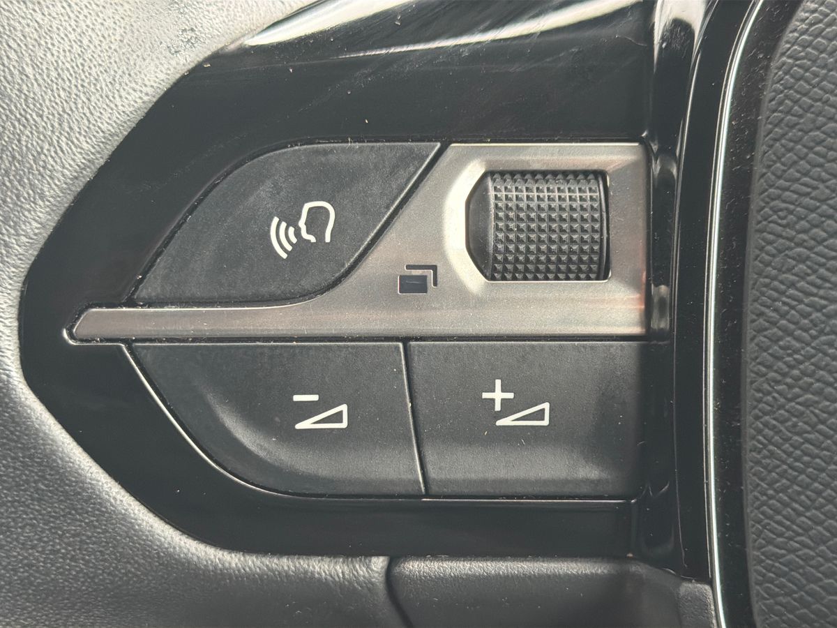 Used Peugeot 2008 2021 for sale - 77293432: Photo 16