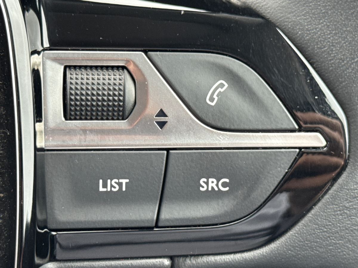 Used Peugeot 2008 2022 for sale - 77002523: Photo 17