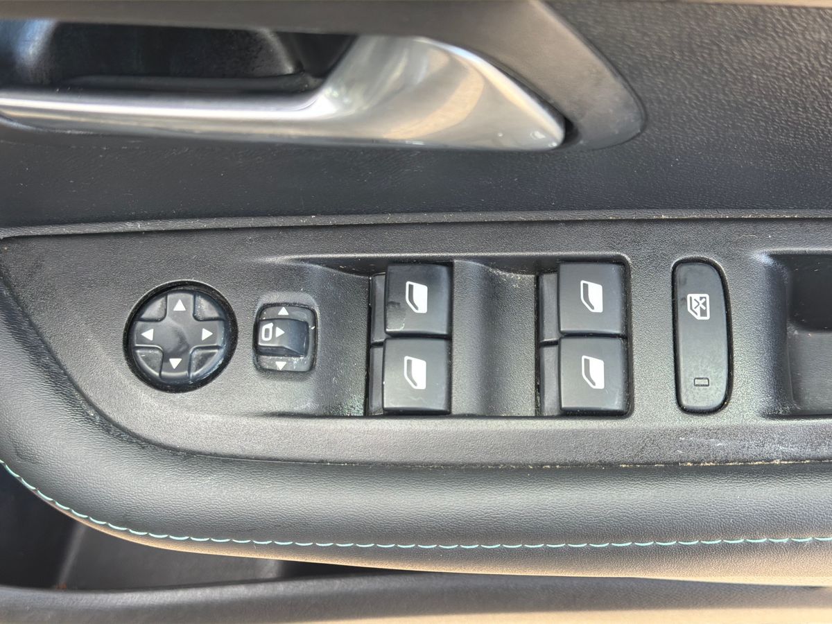 Used Peugeot 208 2020 for sale - 77002526: Photo 20