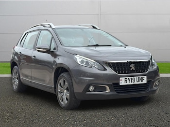 Used Peugeot 2008 2019 for sale - 77685808: Photo