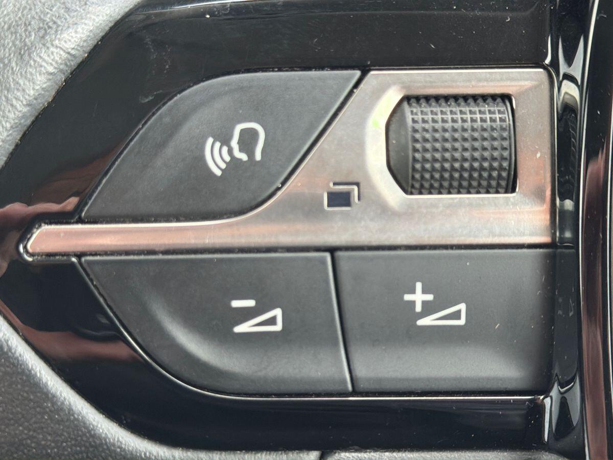 Used Peugeot 2008 2021 for sale - 76716973: Photo 16