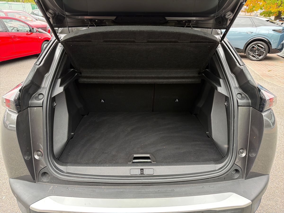 Used Peugeot 2008 2020 for sale - 77934302: Photo 12