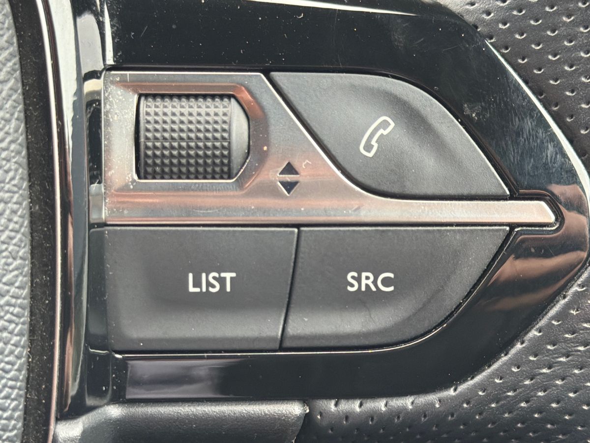 Used Peugeot 2008 2020 for sale - 77934302: Photo 17