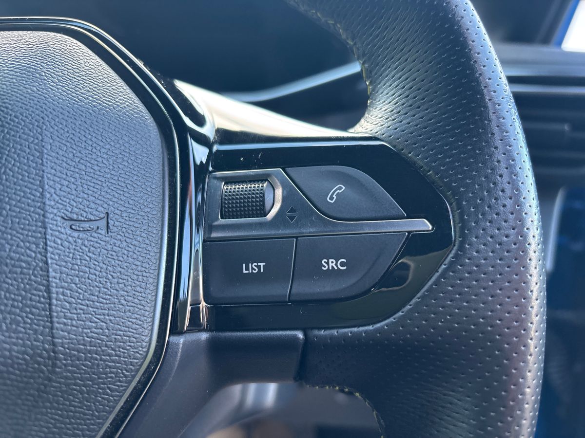 Used Peugeot 208 2021 for sale - 78215937: Photo 17