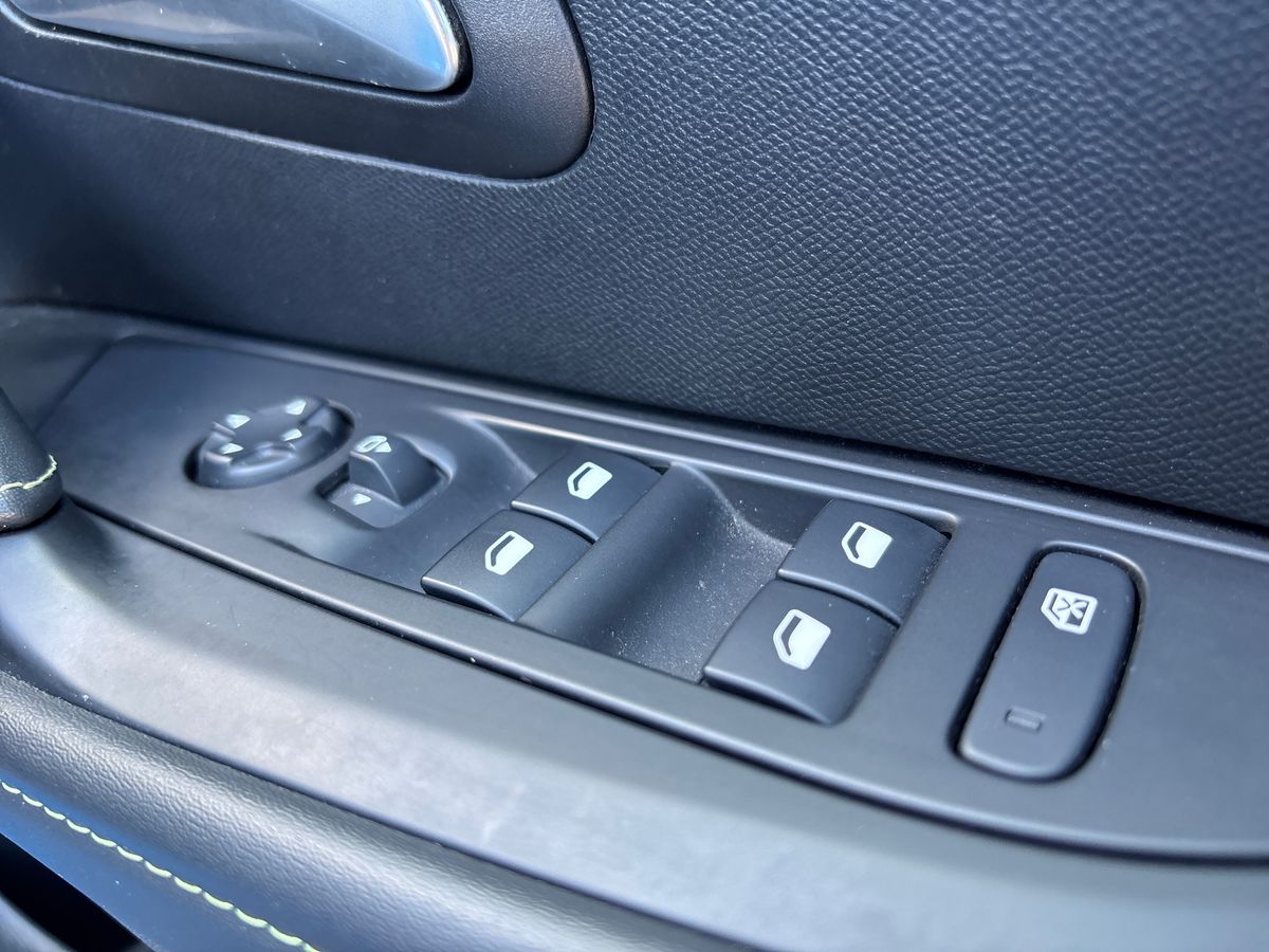 Used Peugeot 208 2021 for sale - 78215937: Photo 20