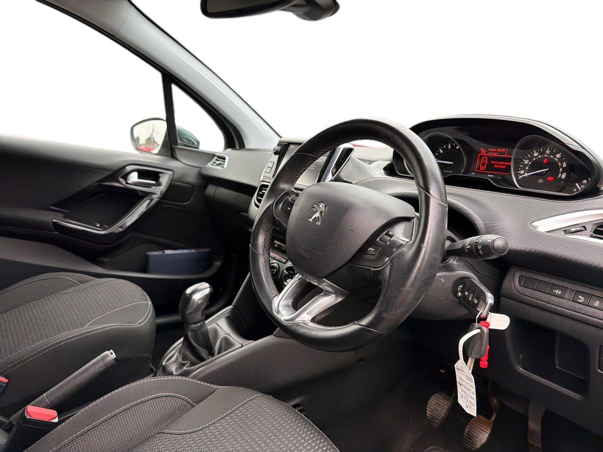 Used Peugeot 208 2016 for sale - 77732497: Photo 15