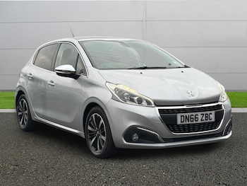 Used Peugeot 208 2016 for sale - 77732497: Photo