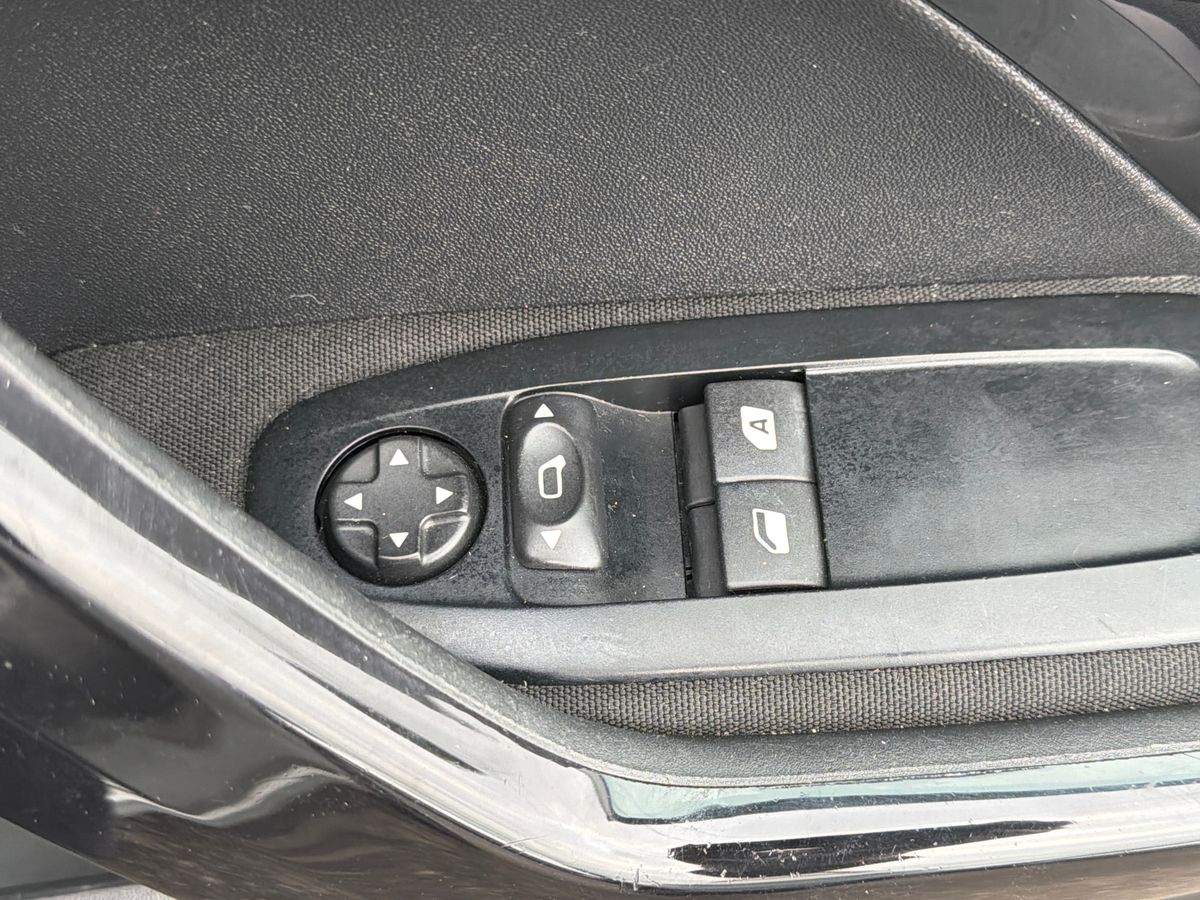 Used Peugeot 208 2016 for sale - 77732497: Photo 20