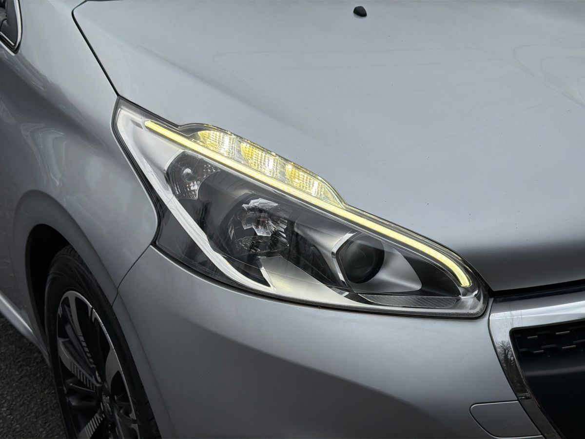 Used Peugeot 208 2016 for sale - 77732497: Photo 21