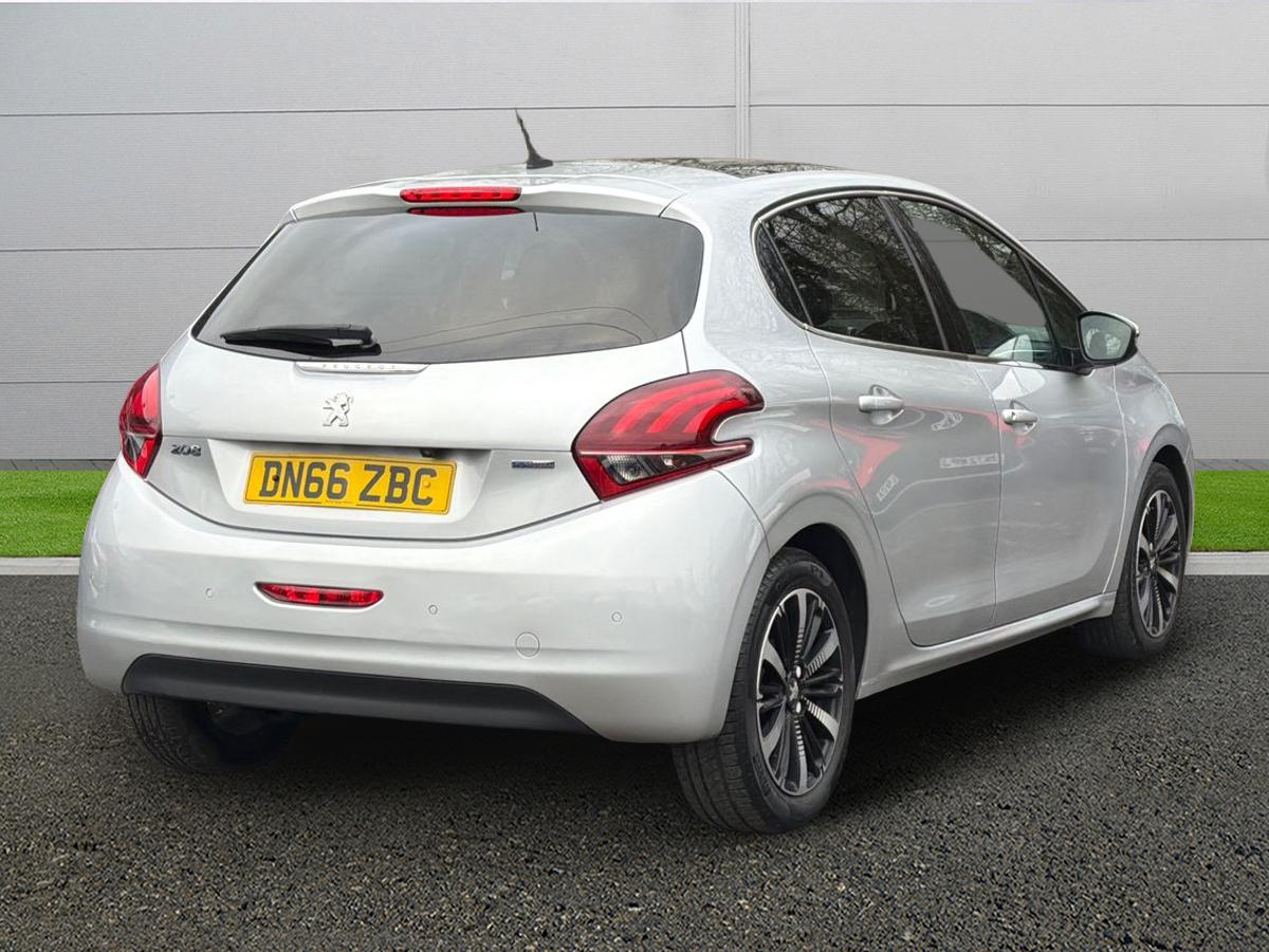 Used Peugeot 208 2016 for sale - 77732497: Photo 7