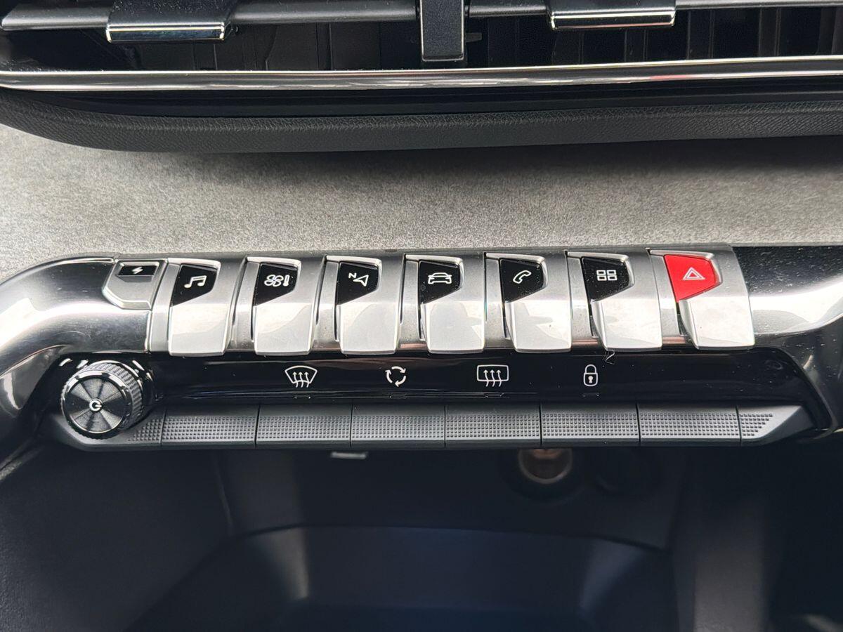 Used Peugeot 3008 2022 for sale - 76865140: Photo 18