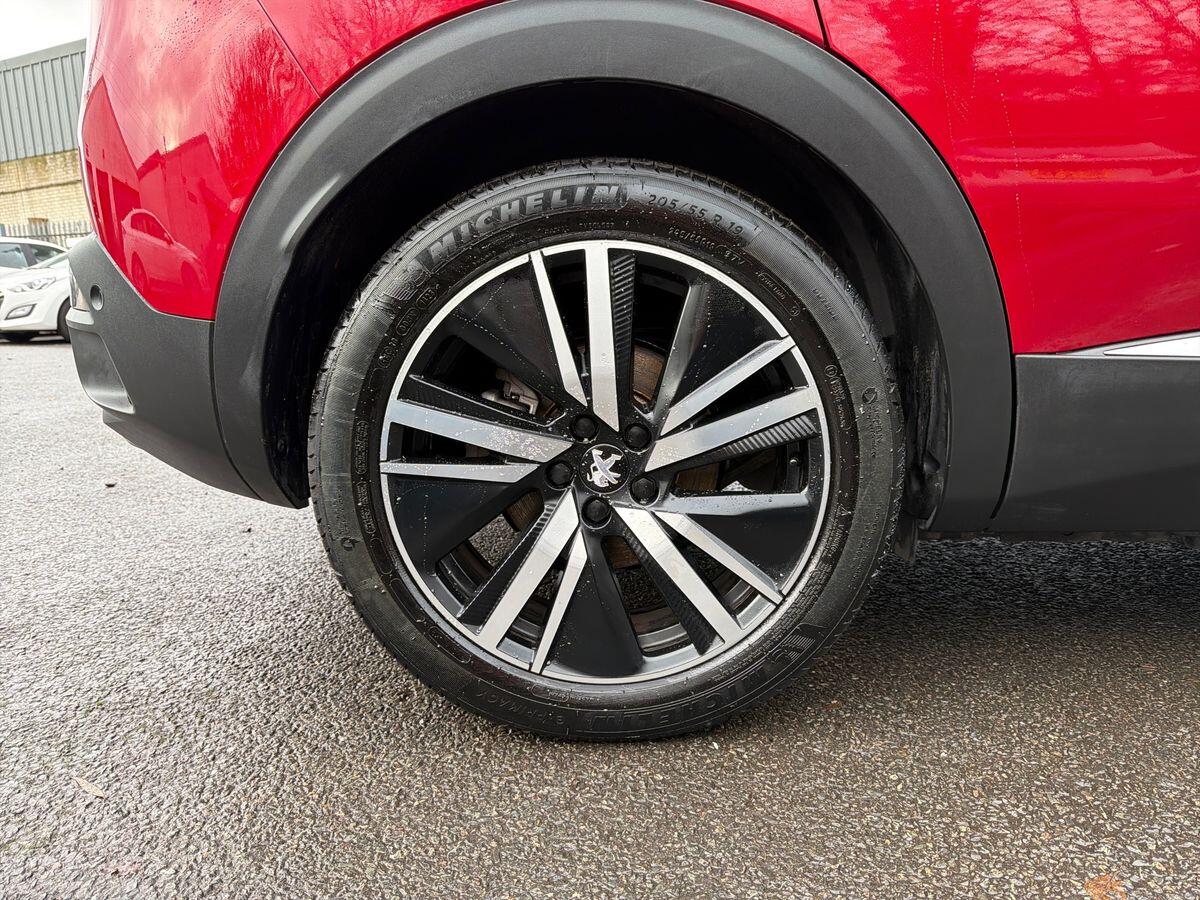 Used Peugeot 3008 2022 for sale - 76865140: Photo 9