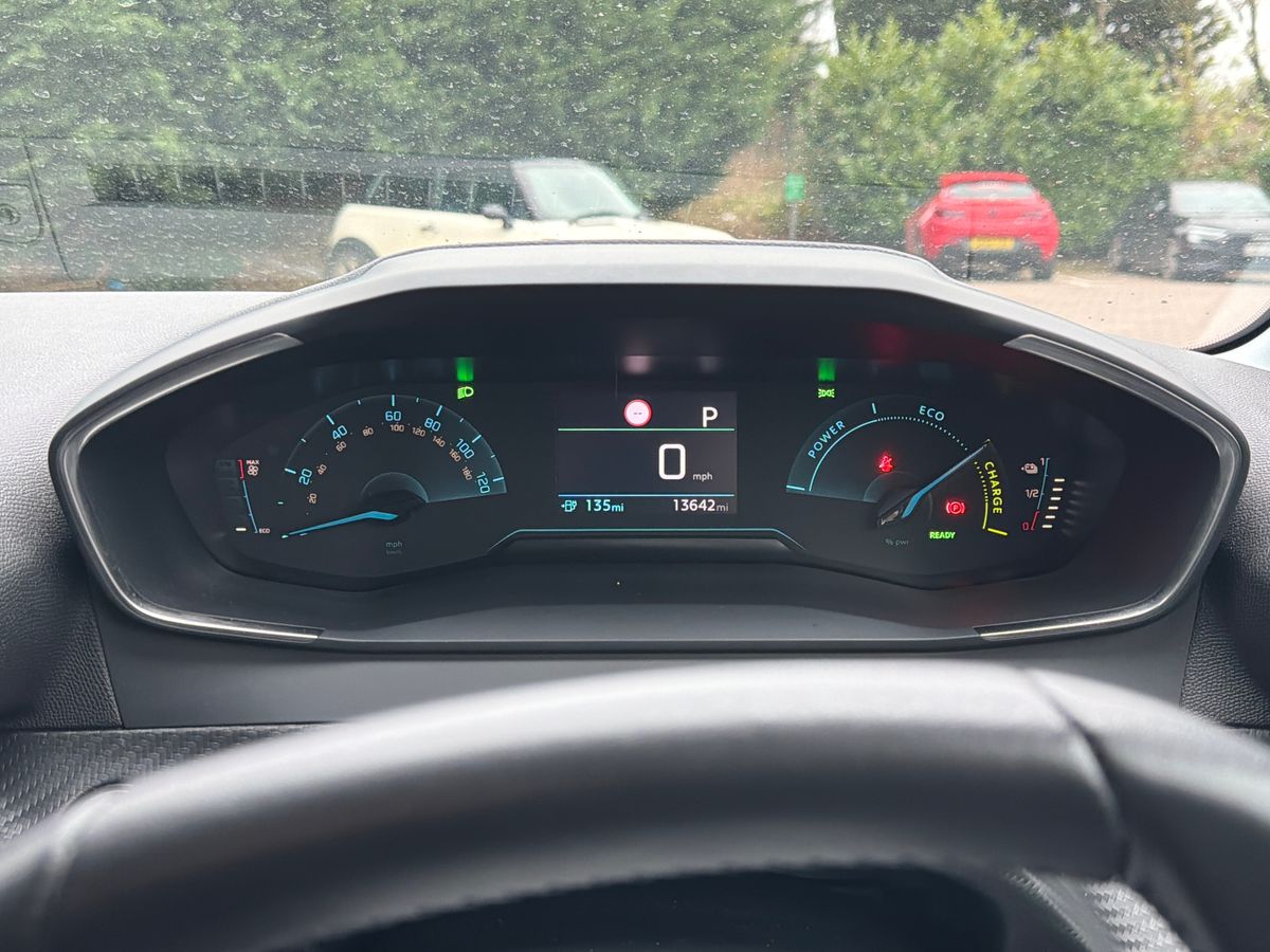 Used Peugeot 208 2023 for sale - 77653092: Photo 14