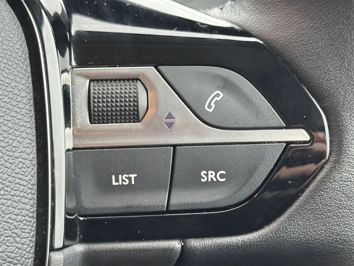 Used Peugeot 208 2023 for sale - 77653092: Photo 17