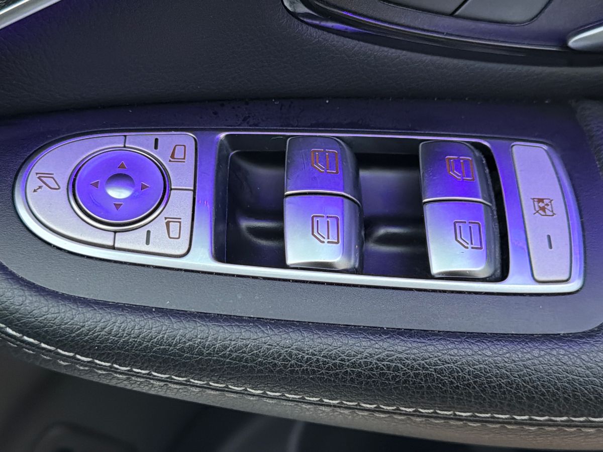 Used Mercedes-Benz GLC 2019 for sale - 77043040: Photo 20