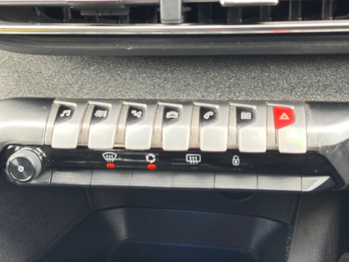 Used Peugeot 3008 2017 for sale - 77569988: Photo 18