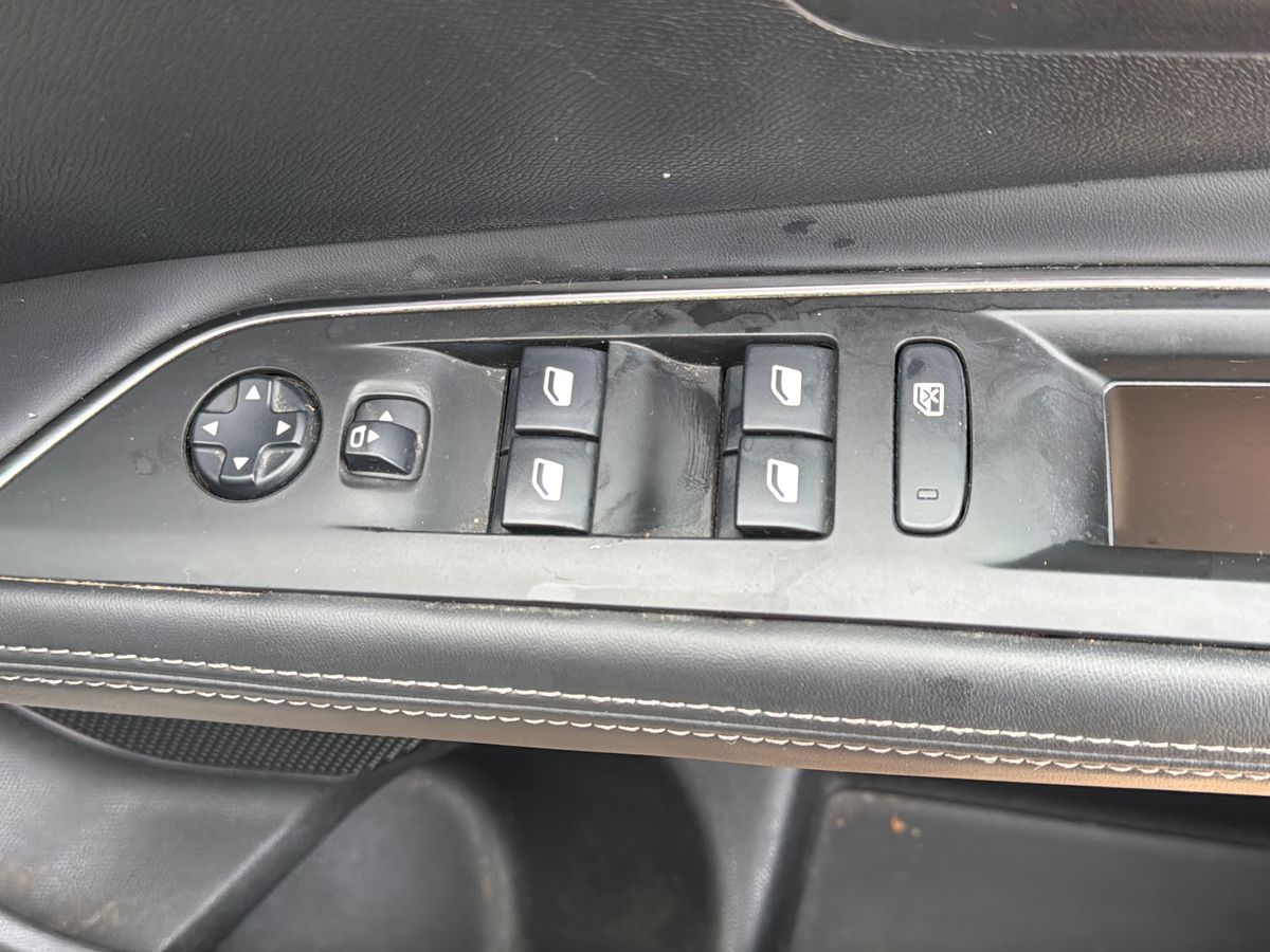 Used Peugeot 3008 2017 for sale - 77569988: Photo 20