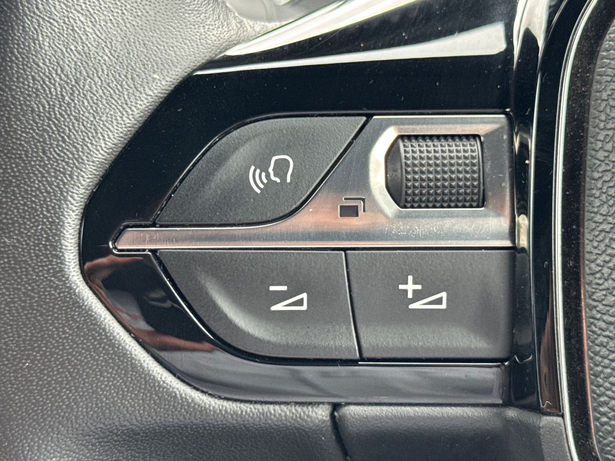 Used Peugeot 2008 2023 for sale - 77002515: Photo 16