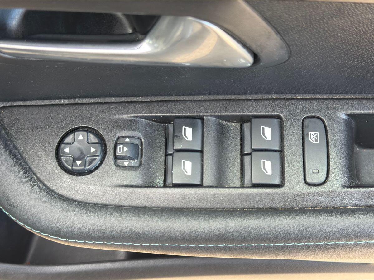 Used Peugeot 208 2020 for sale - 76716982: Photo 20